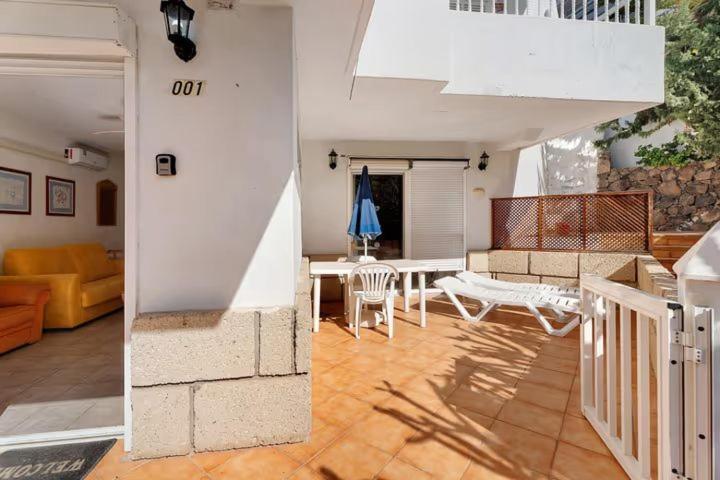 아데제 001, Club Atlantis, Puerto Colon, Adeje 아파트 외부 사진